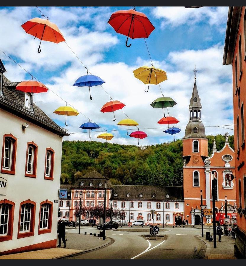 Отель Gasthaus Hubertus Reuth Экстерьер фото